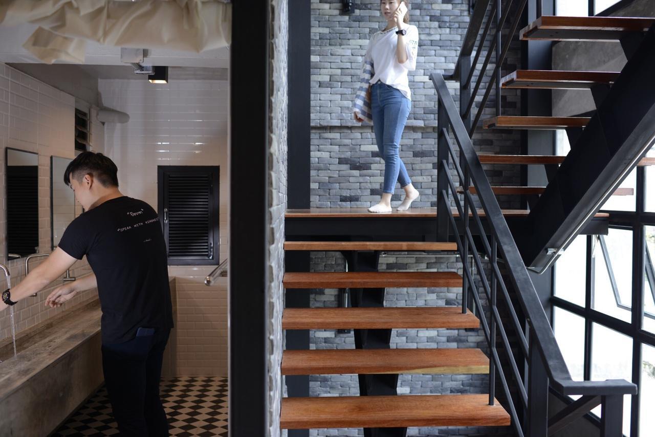 Bed & Bike Hostel เชียงราย ภายนอก รูปภาพ