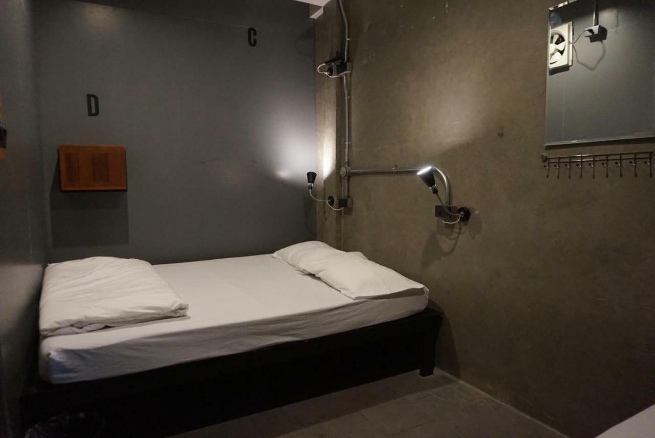 Bed & Bike Hostel เชียงราย ภายนอก รูปภาพ